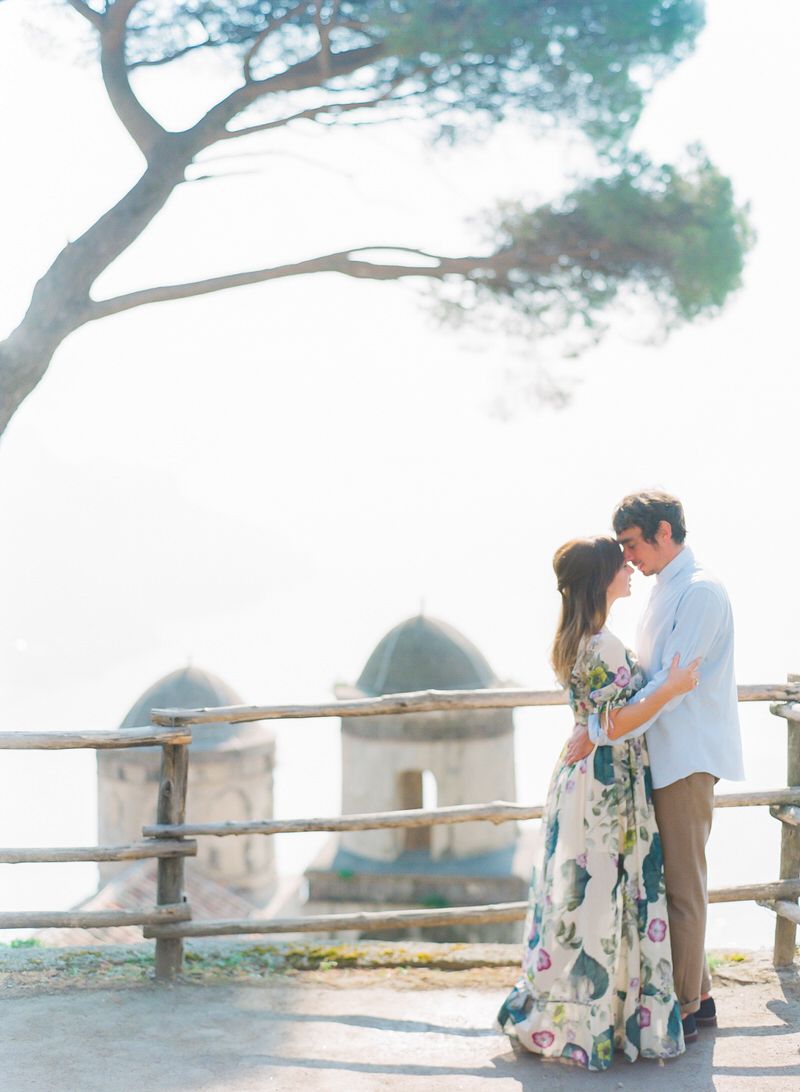 Honeymoon Photoshoot In Vila Rufolo on Amalfi Coast