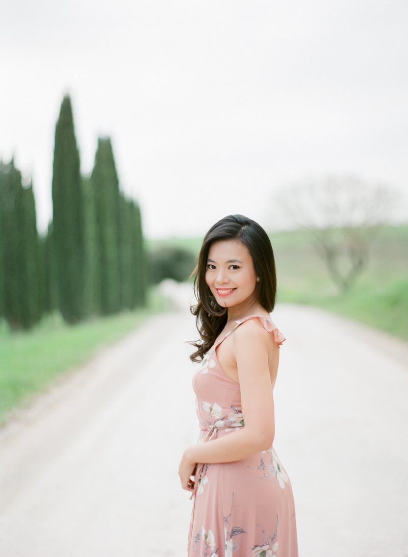 Romantic Engagement session in Tuscany