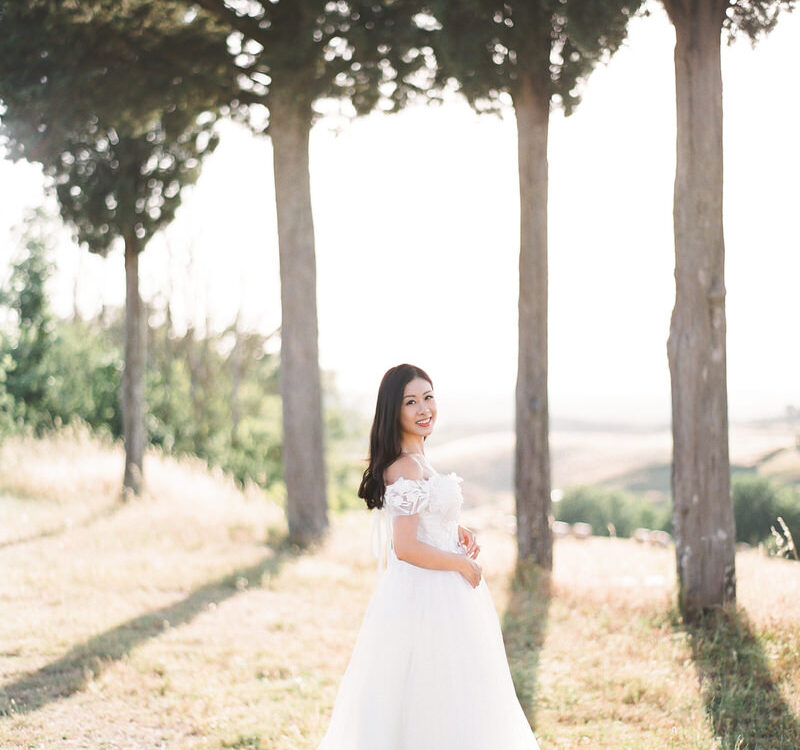 Wedding Shoot In Golden Tuscan Fields