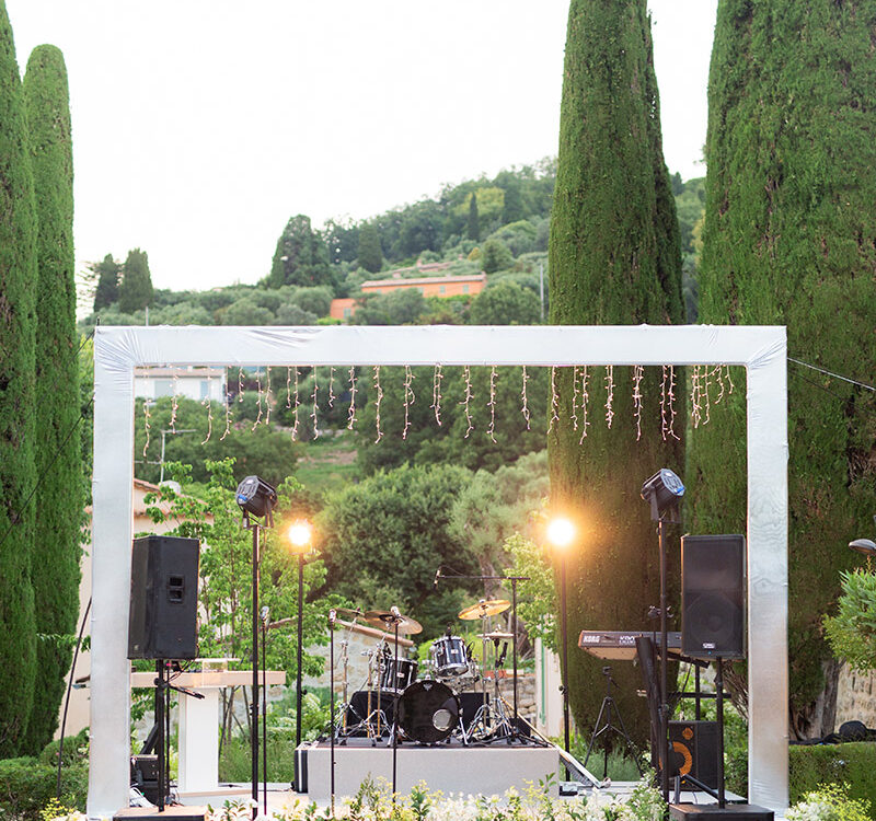 Setting the Stage: Incredible Wedding Music with Damien Keys