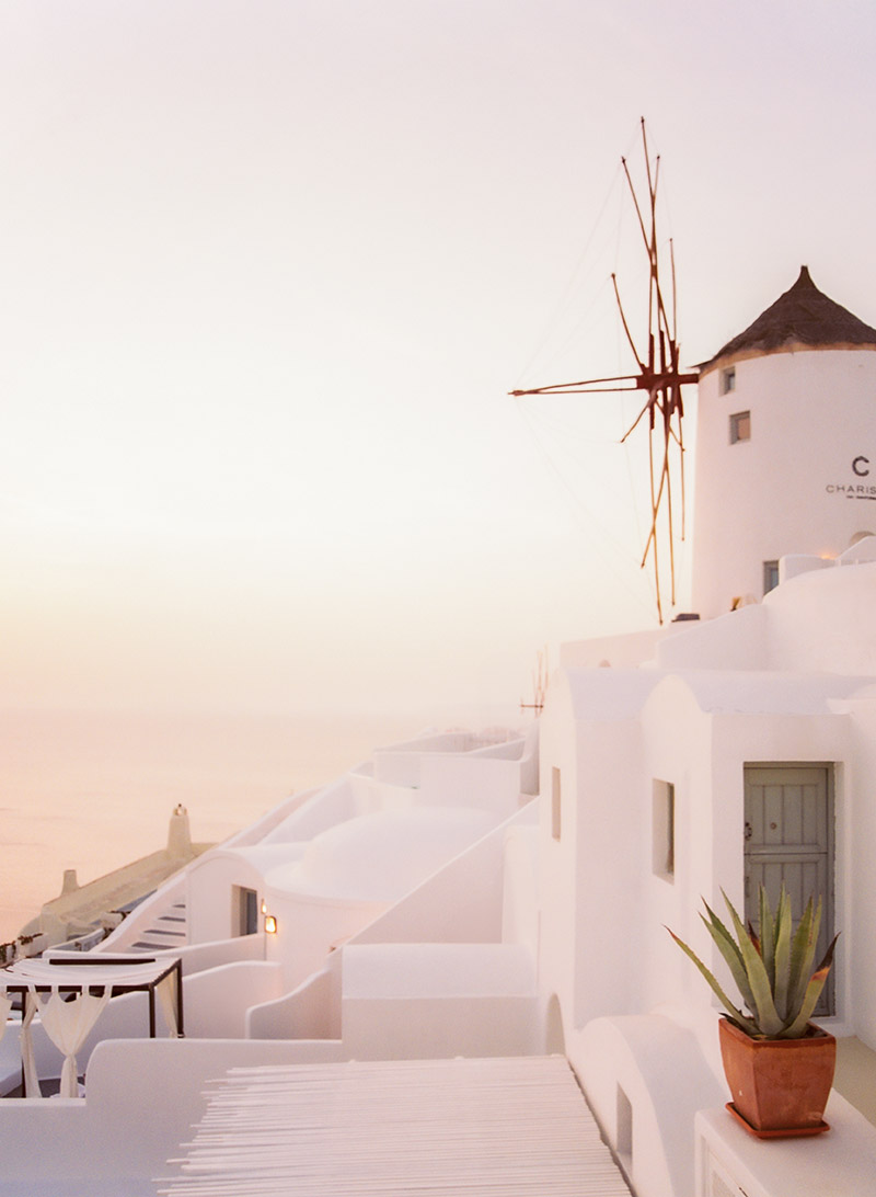 Peter and Veronika Photography Santorini Wedding